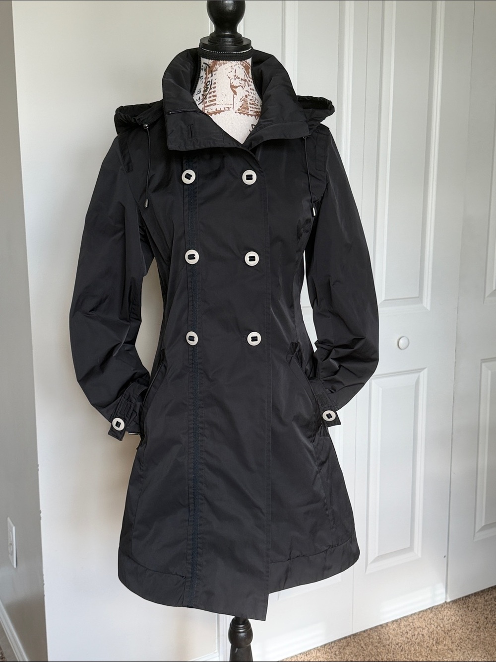 ☔️ RAINFOREST Black Double-Breasted Hooded Trench Coat